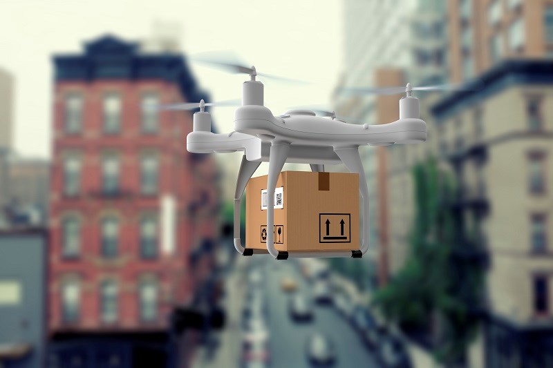 pakkelevering med drone