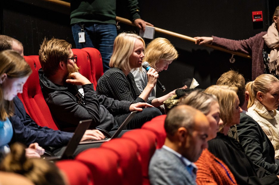 Det ble stilt spørsmål fra engasjerte deltagere i salen